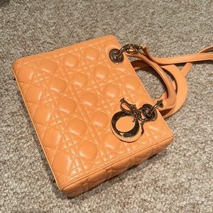 Lady dior médium mint condition